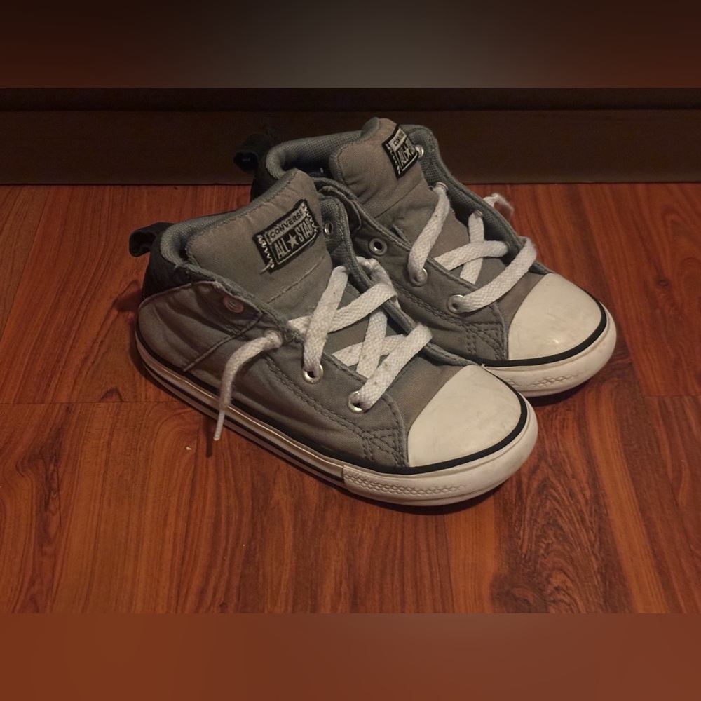 10C Toddler Shoes - Converse